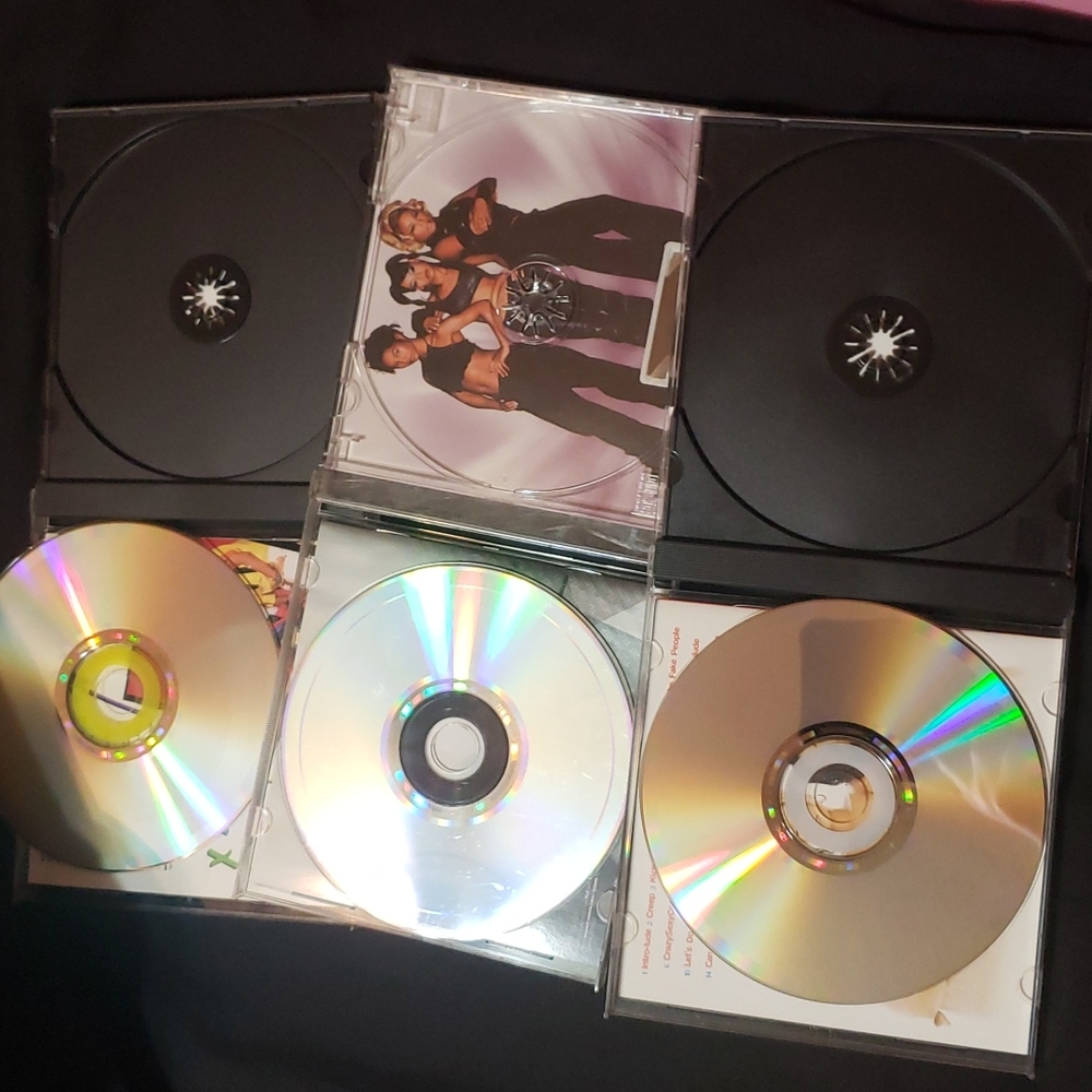 TLC CD's - Picture 3 of 8